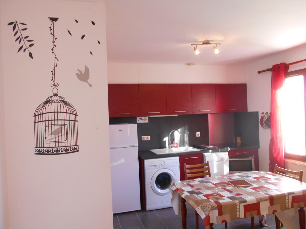 Les Passerons Holiday home *